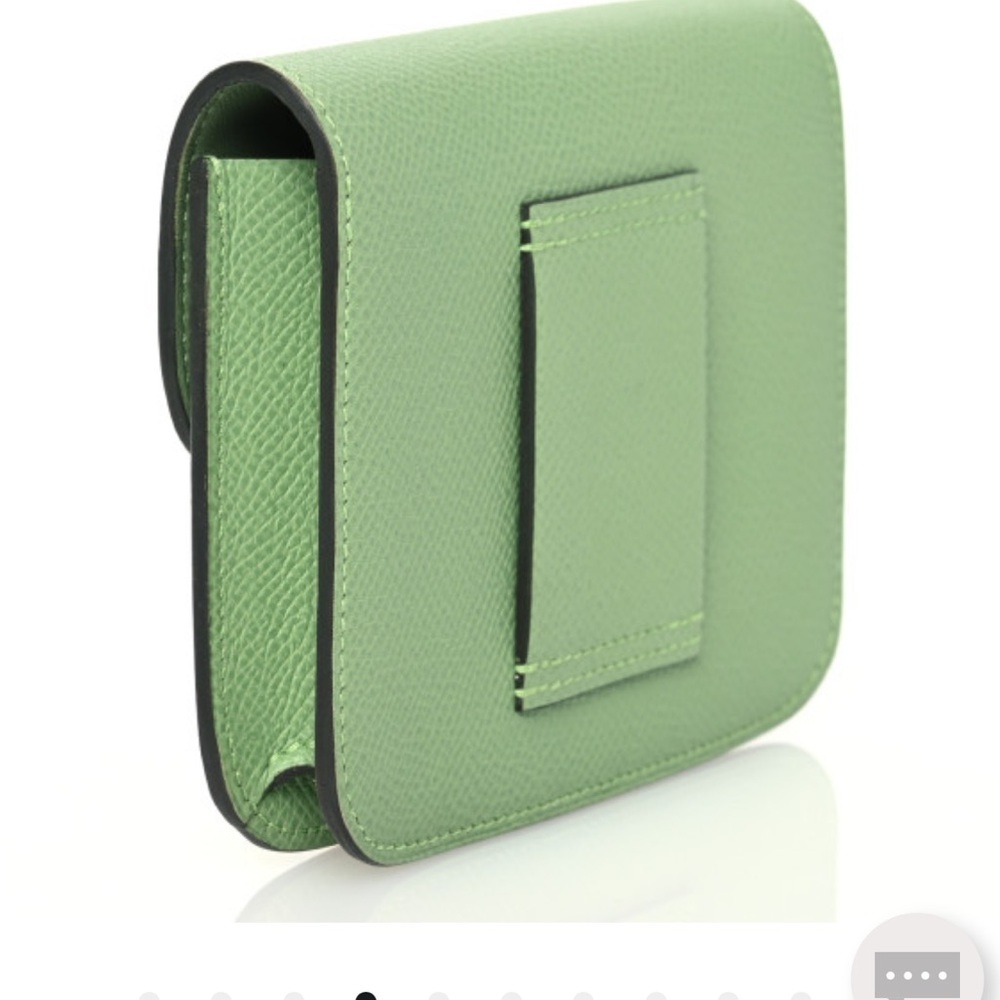 Hermes Constance Epsom   (Vert Criquet) Clutch/wallet/crossbody. - Picture 5 of 10